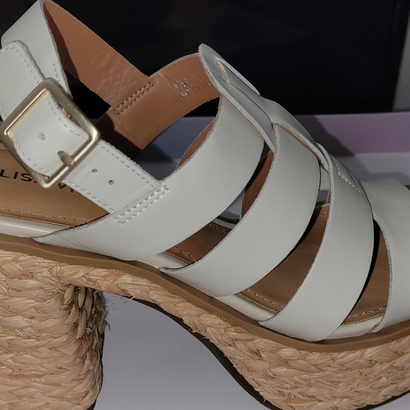 Lisa ☆ VIcky Women\'s Winter White (Cream) Platform Sandals